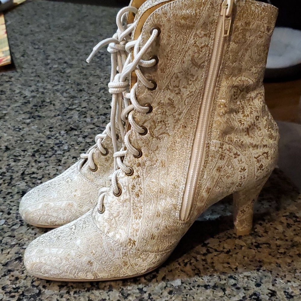 Winter white  heeled boots